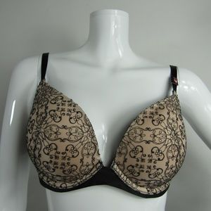 Victorias Secret Very Sexy Push Up Bra Size 32DD